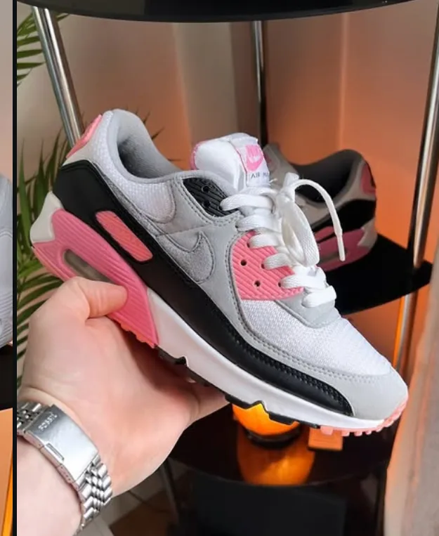 Nike Air Max 90 in white, black and pink